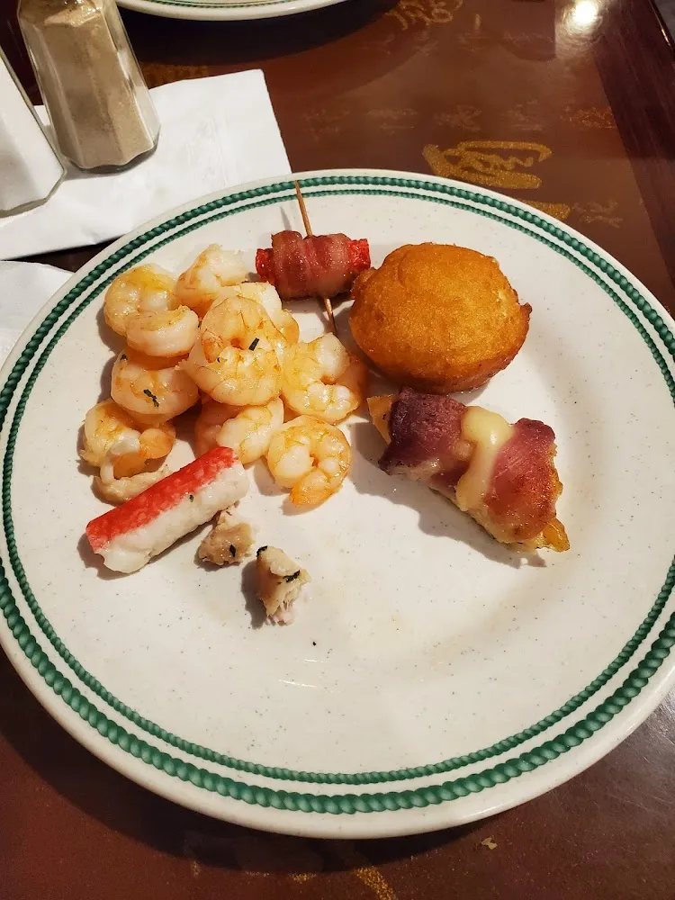 Garlic Shrimp Seafood with Bacon Wrapped Chicken