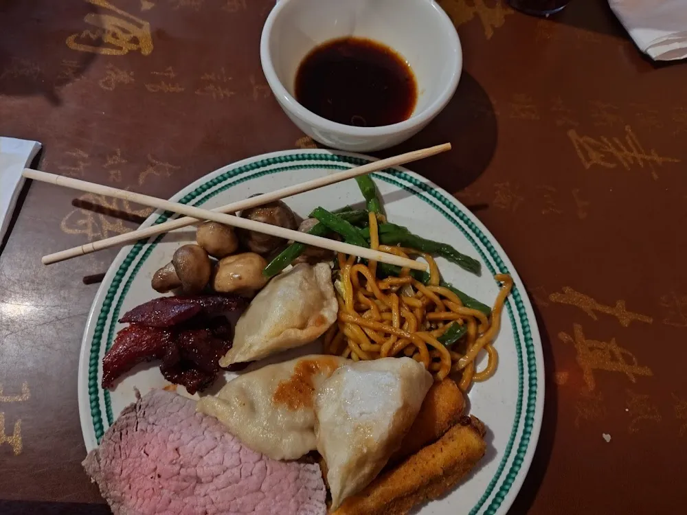Vegetable Lo Mein Pork Pot Stickers Roast Beef BBQ Ribs